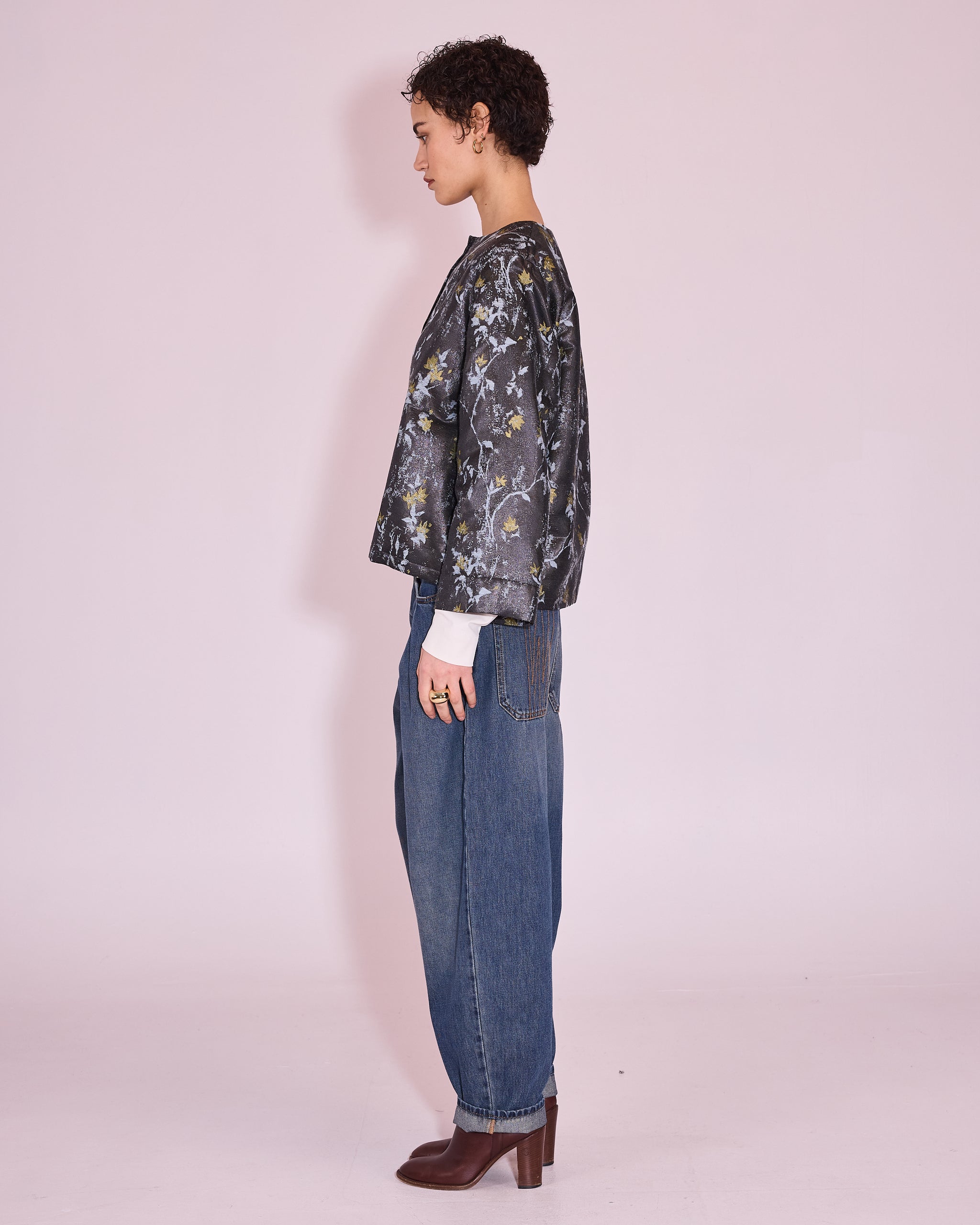 Jacques jasje in anthracite floral jacquard