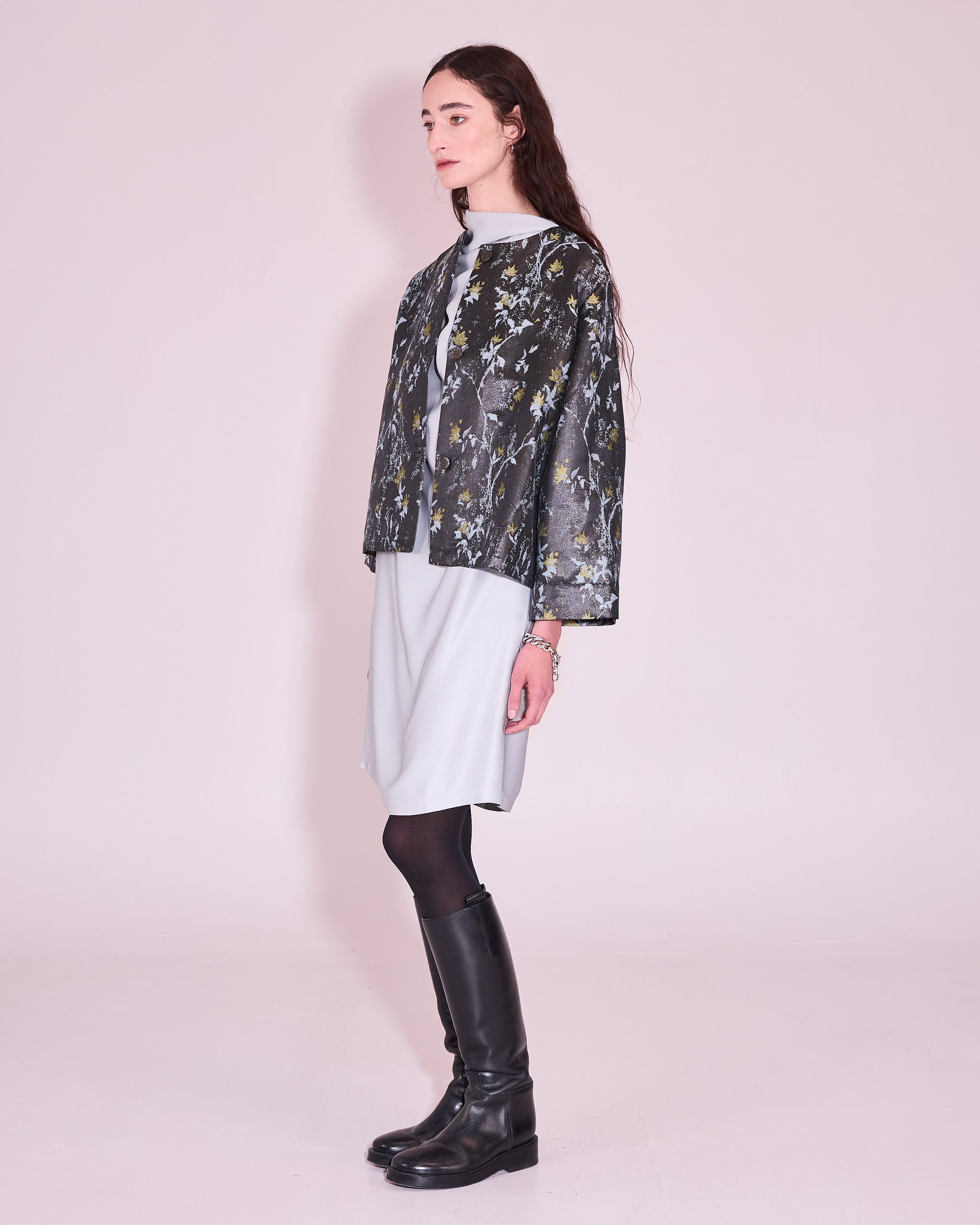 Jacques jasje in anthracite floral jacquard