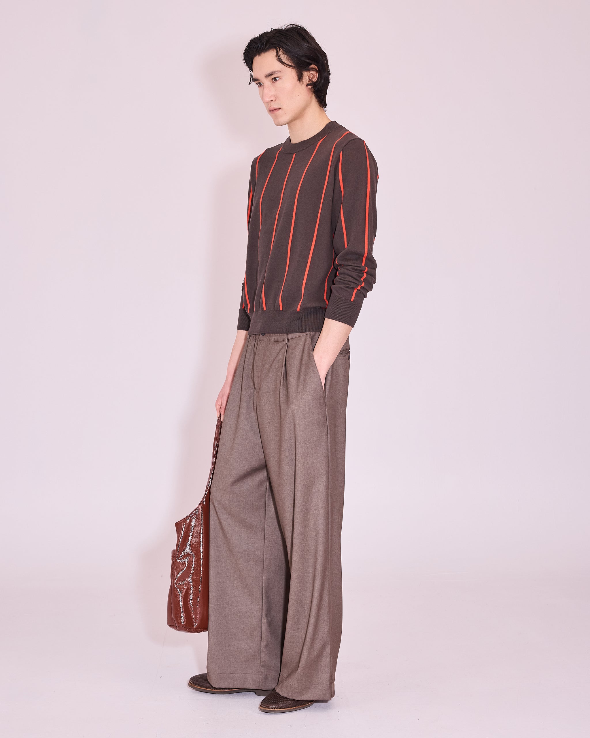 Jackson jumper in Turkish coffee/ red