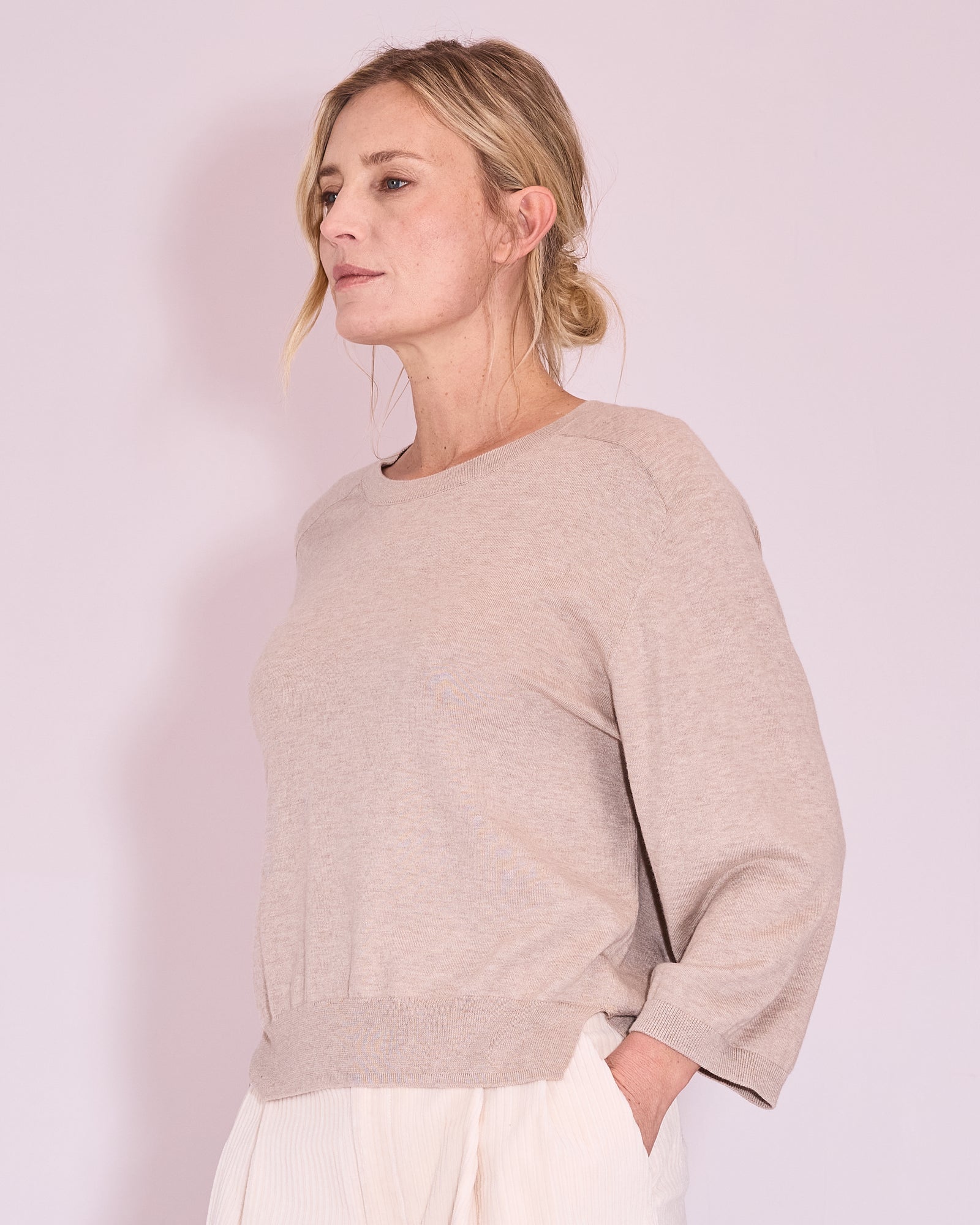 Jadara knitted sweater in sand