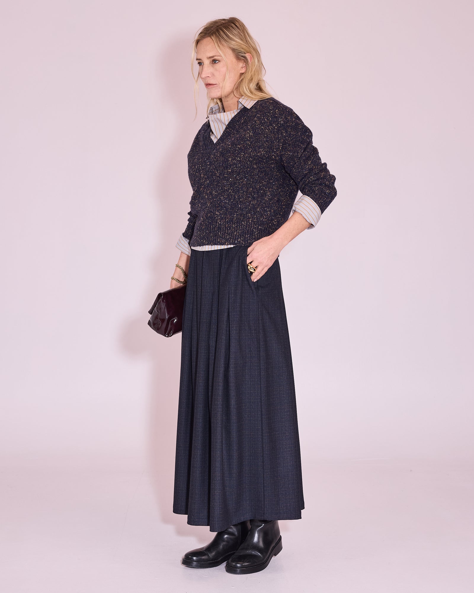 Jerevan trui in midnight blue / amber