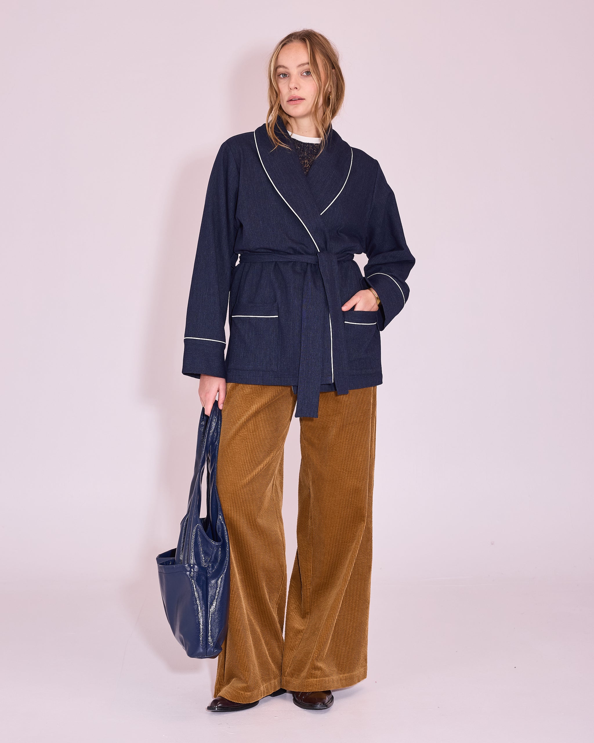 Jakarta trui in midnight blue / amber