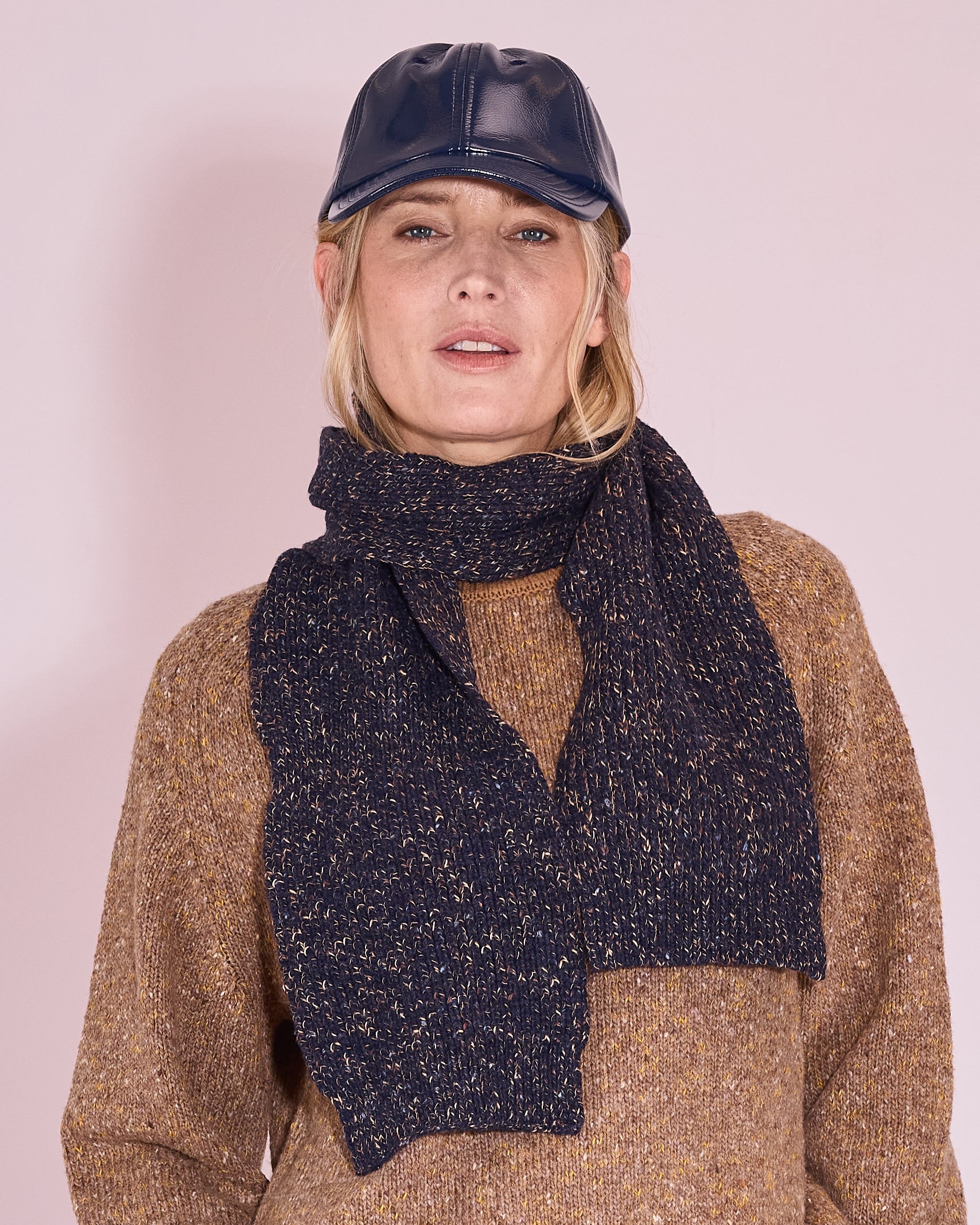 Jelgava sjaal in midnight blue / amber