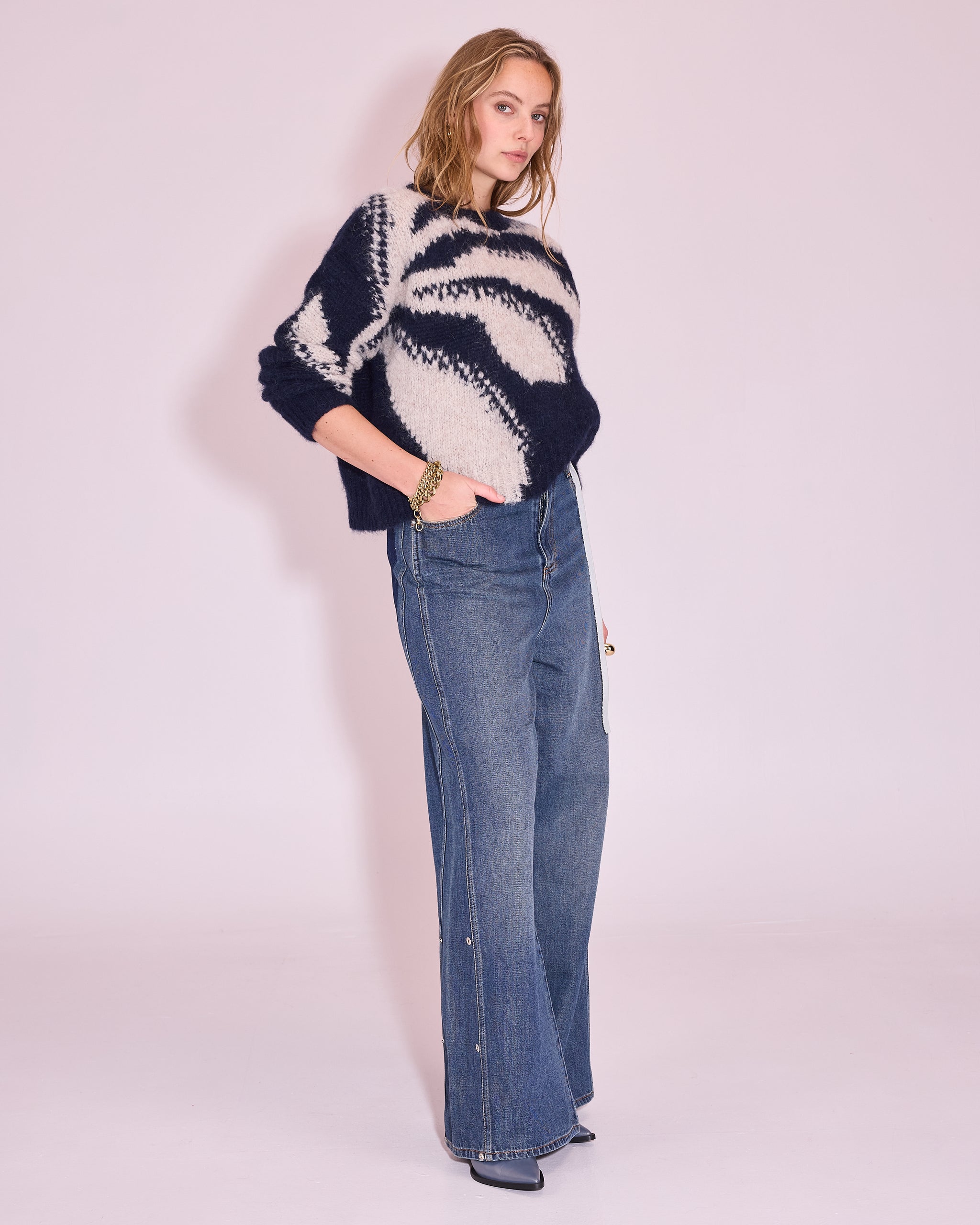 Jaral graphic knitted sweater in midnight blue