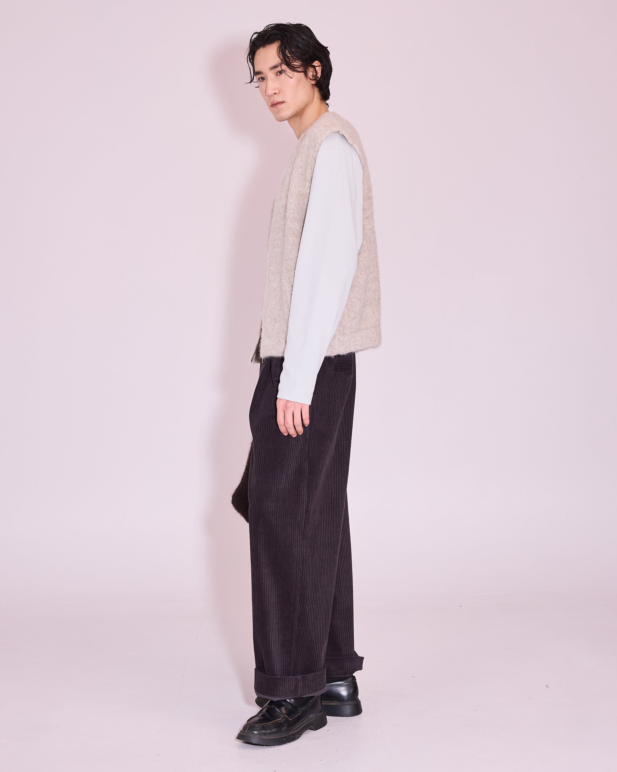 Jadwin vest in stone