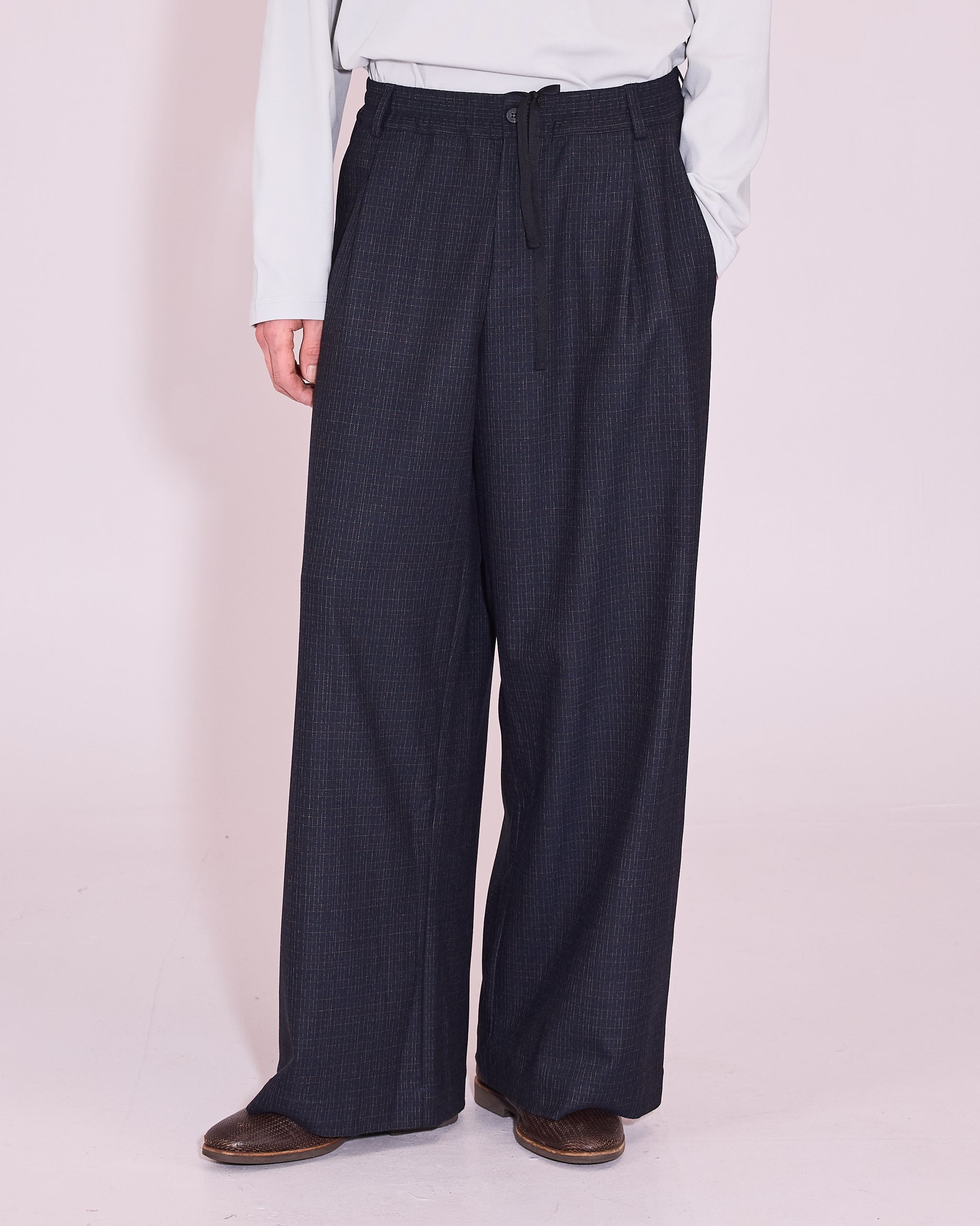 James broek in navy / multi checks