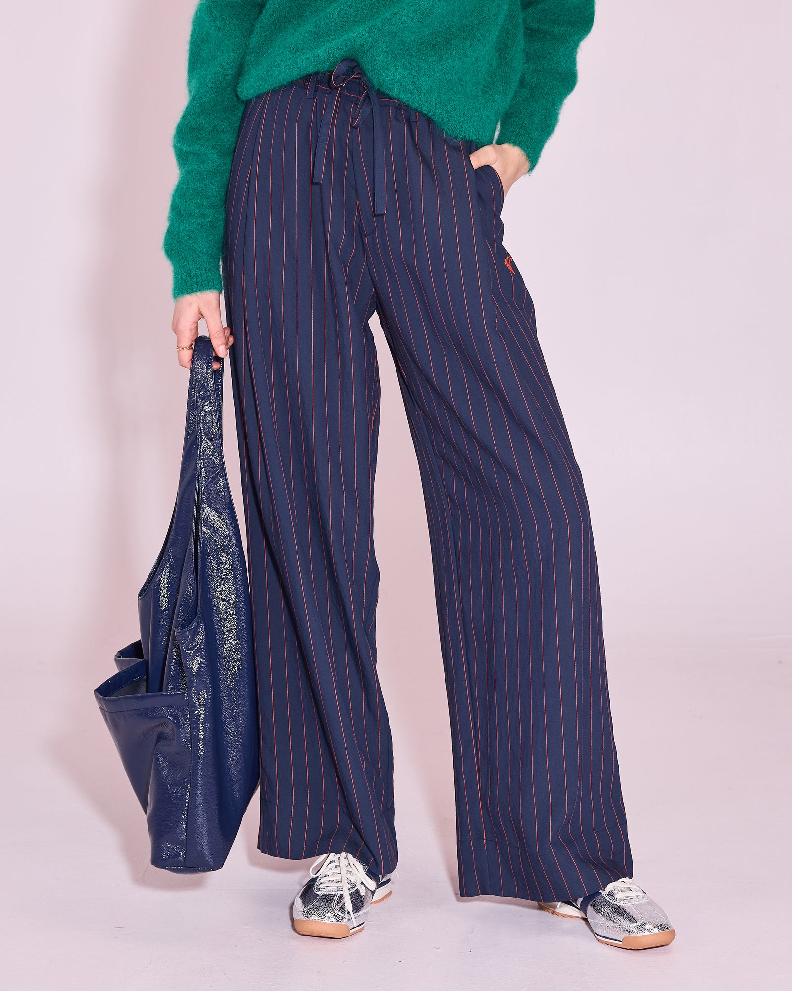 Haiko broek in navy / bright red