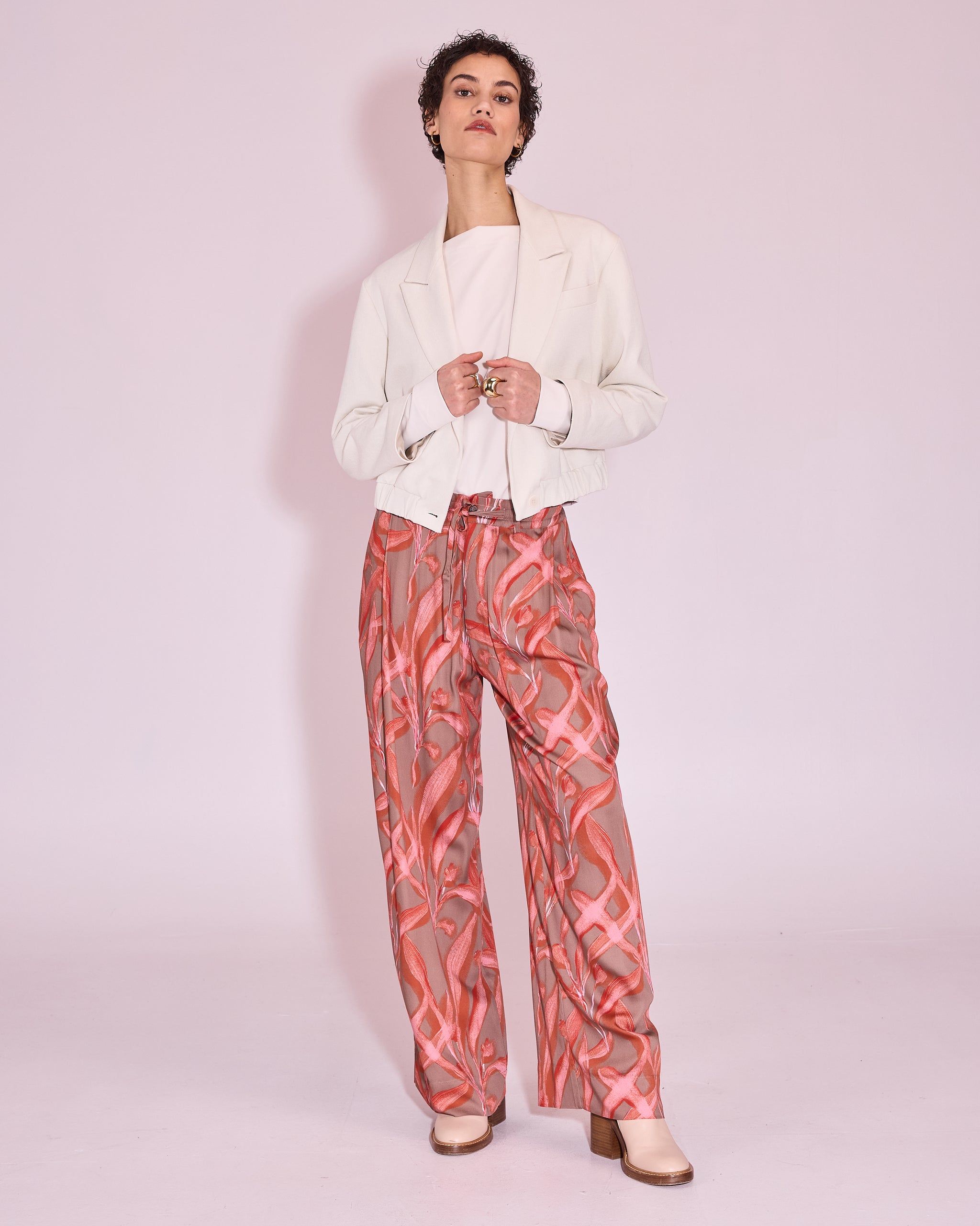 Haiko trousers in red leaves