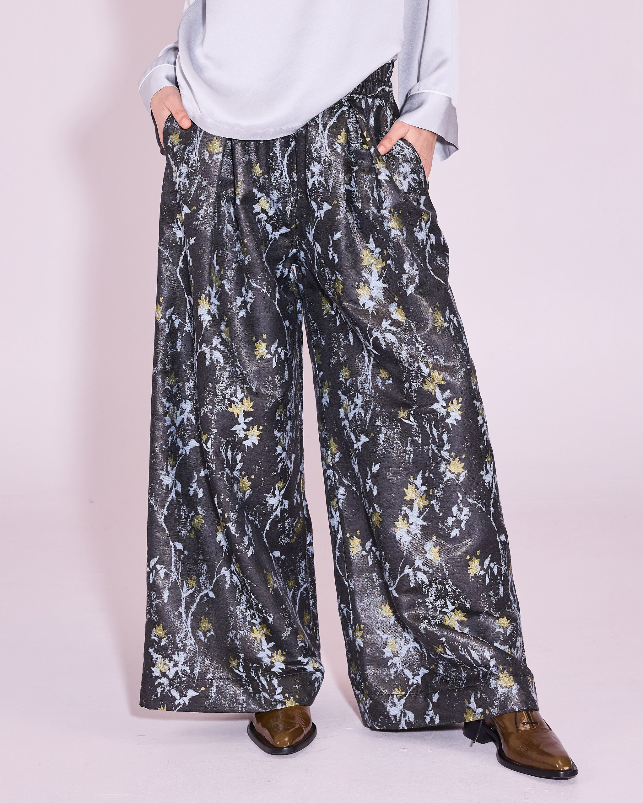 Freddy broek in anthracite floral jacquard