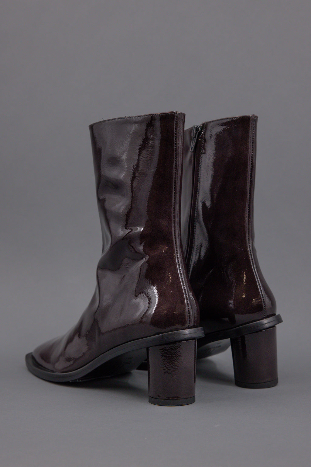 Grada ankle booth in patent after dark