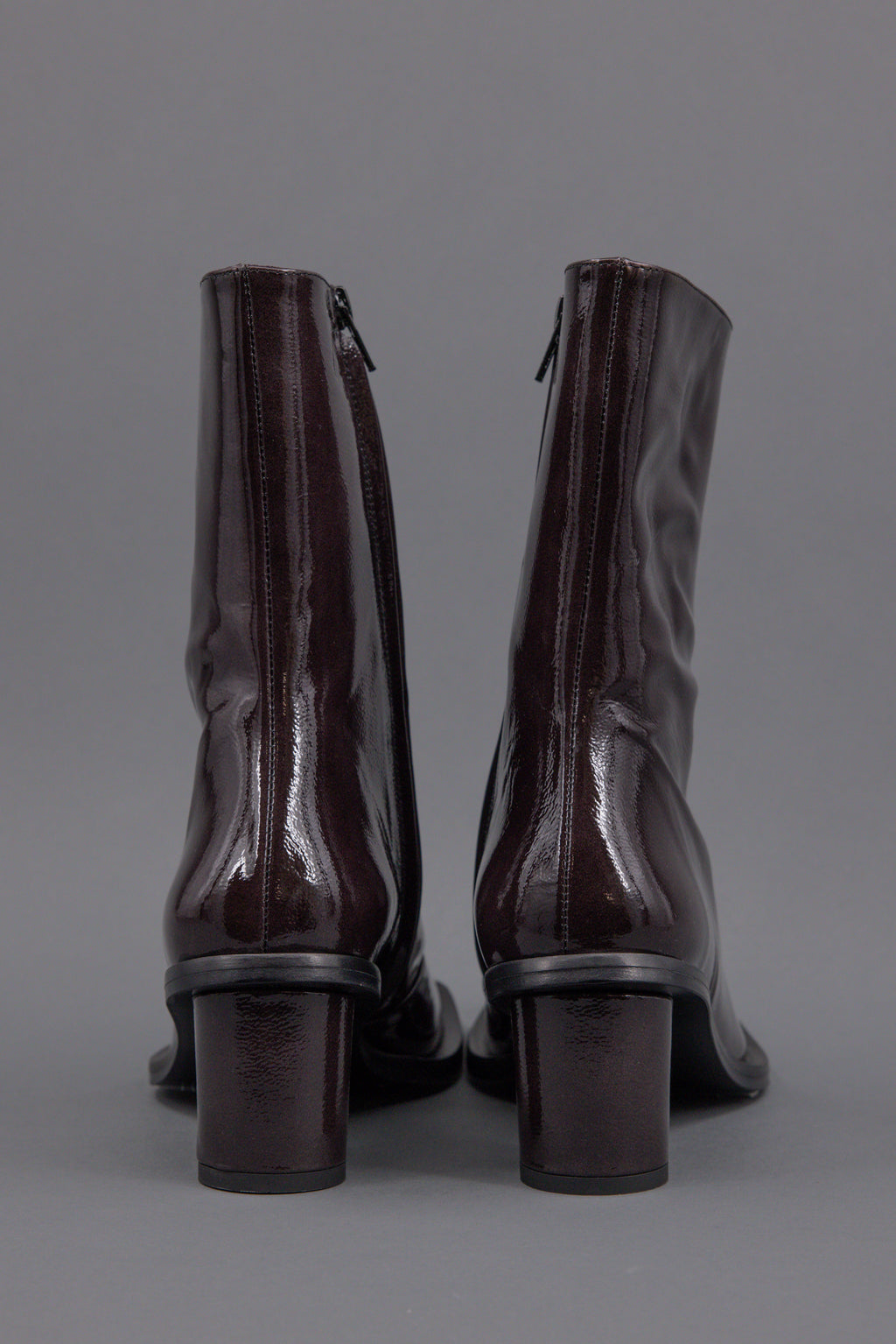 Grada ankle booth in patent after dark