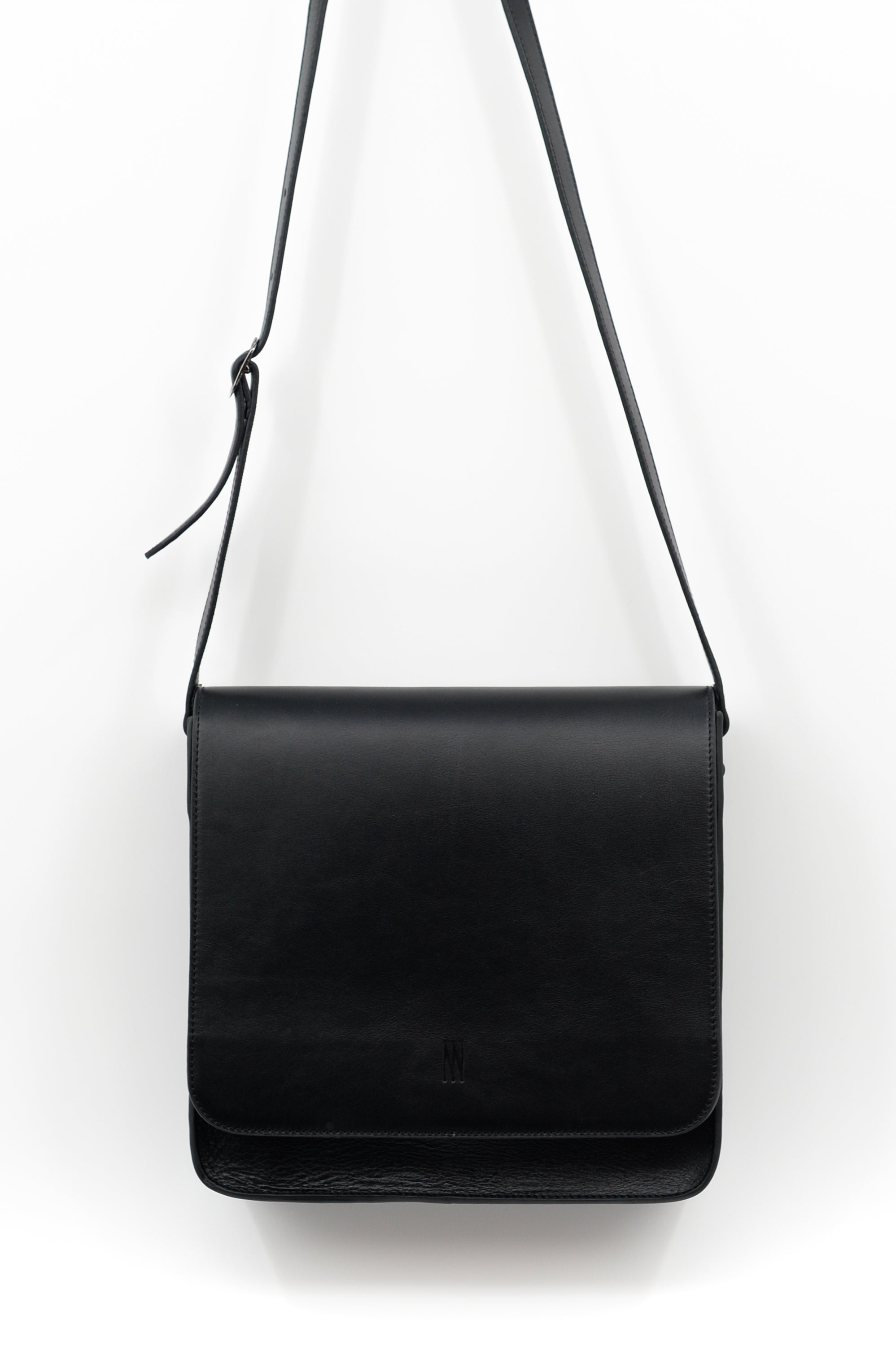 Sac bandoulière moyen en cuir nappa noir