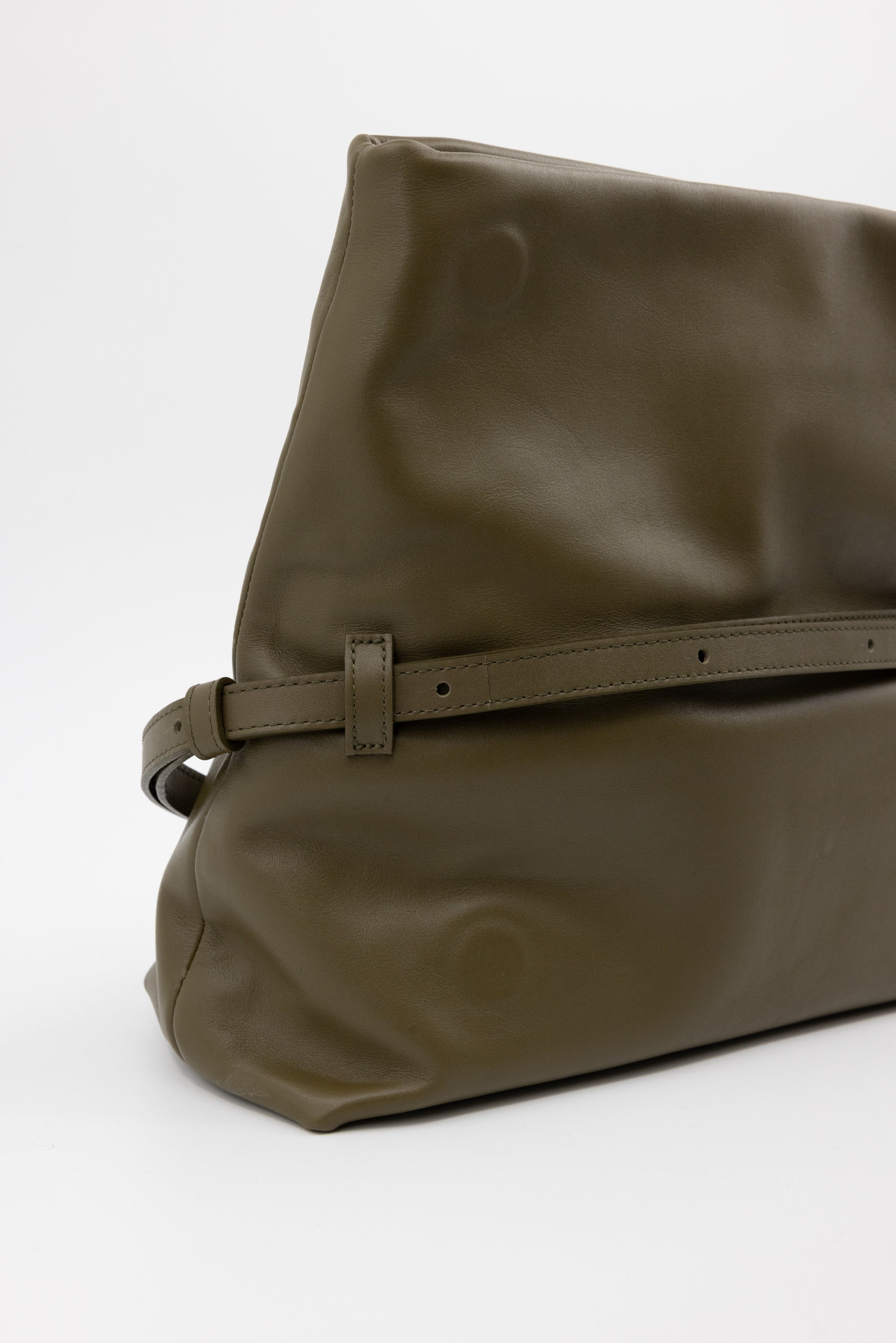 Gennaro handbag in olive