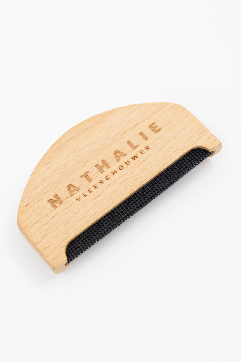 Wool comb in wood