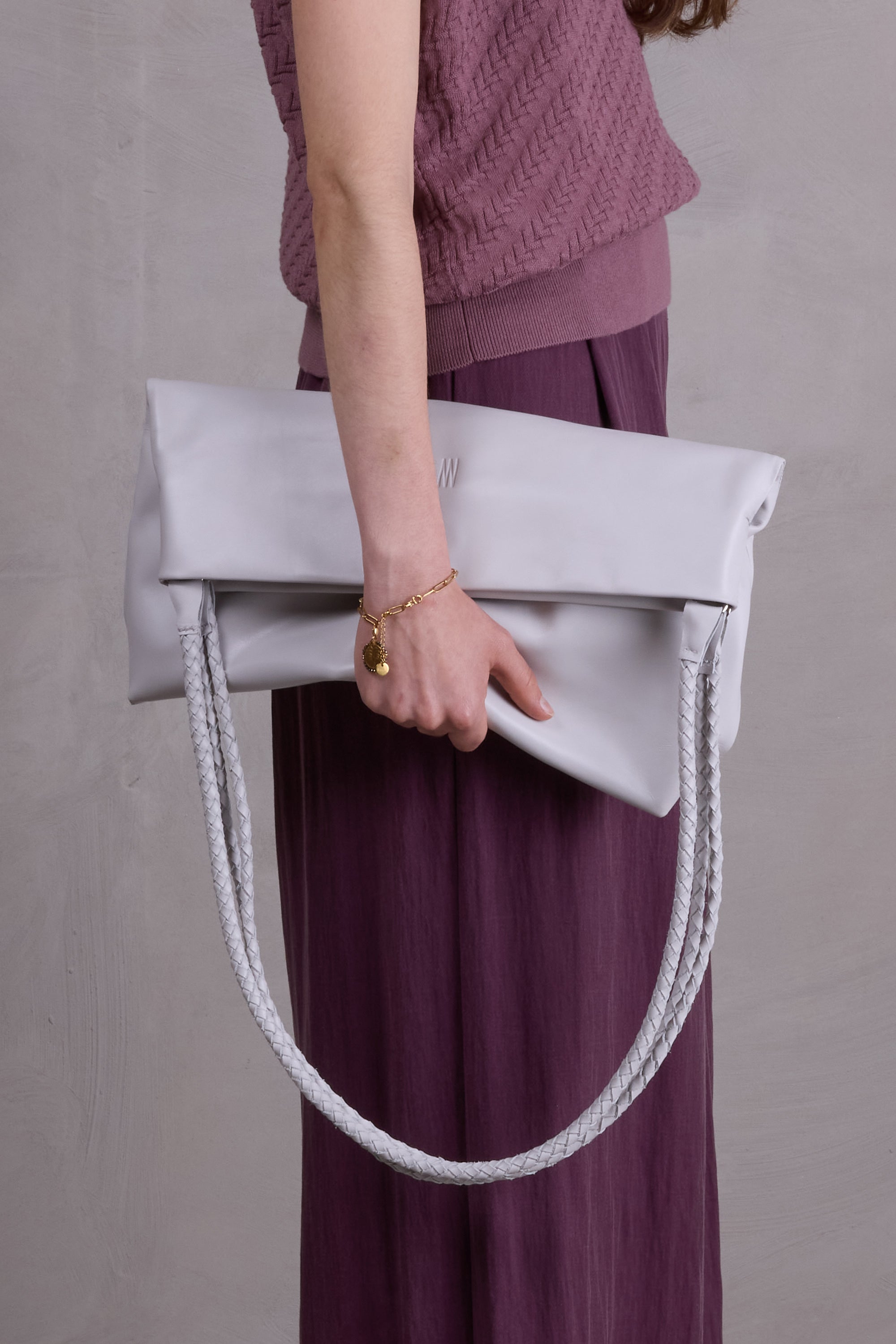Pochette en blanc cassé