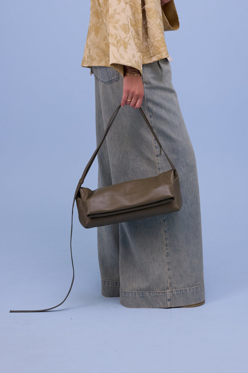 Gennaro handbag in olive