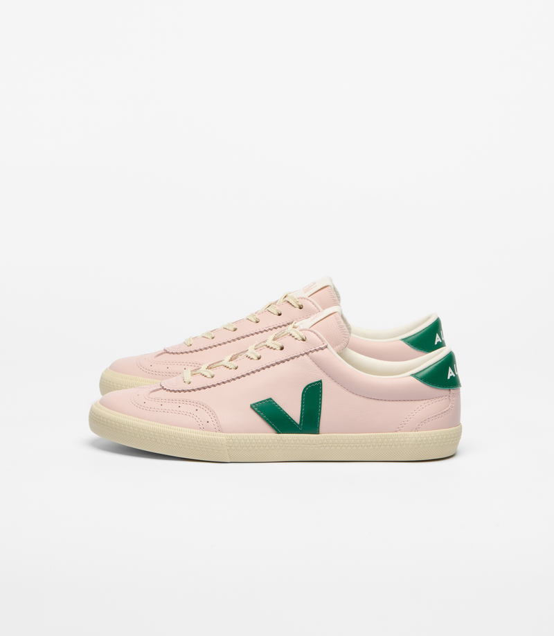 Volleyball in Petale Golf Calcaire