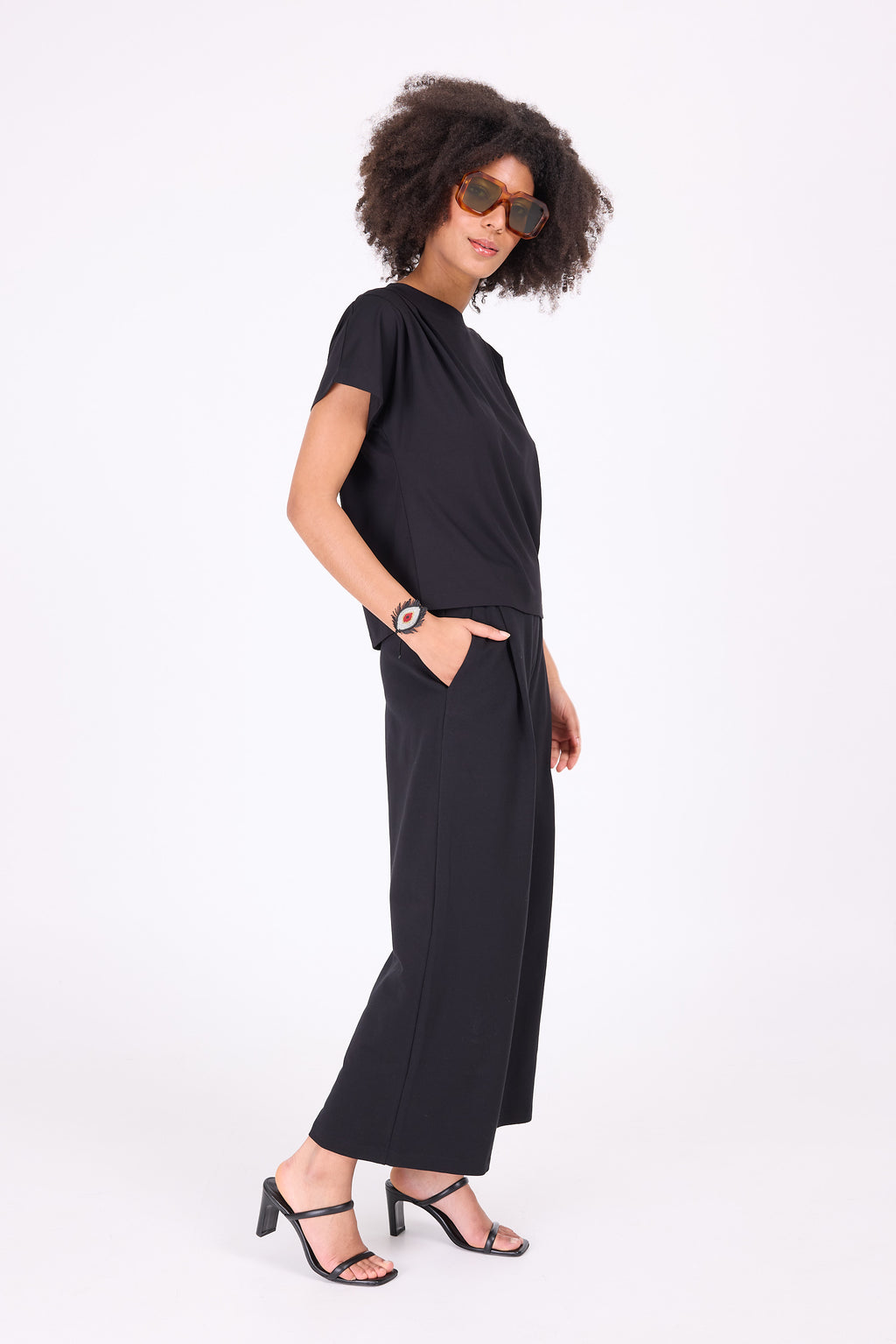 Schwarzes T-Shirt von Zeline