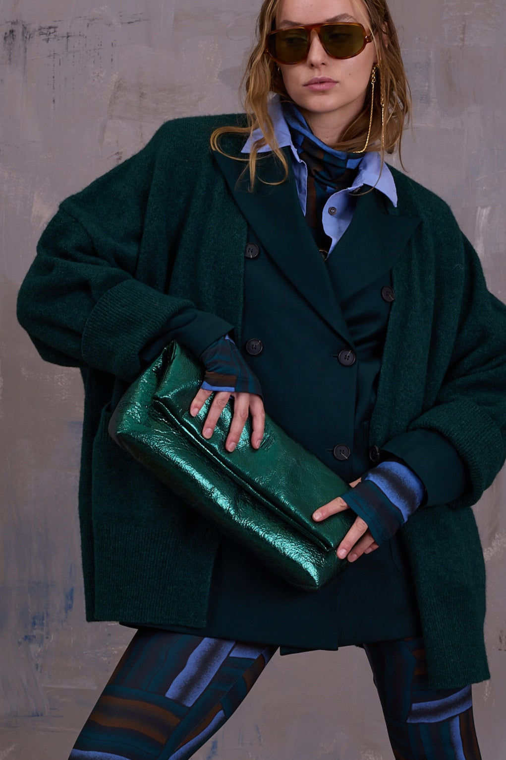 Gennaro handtas in metallic green