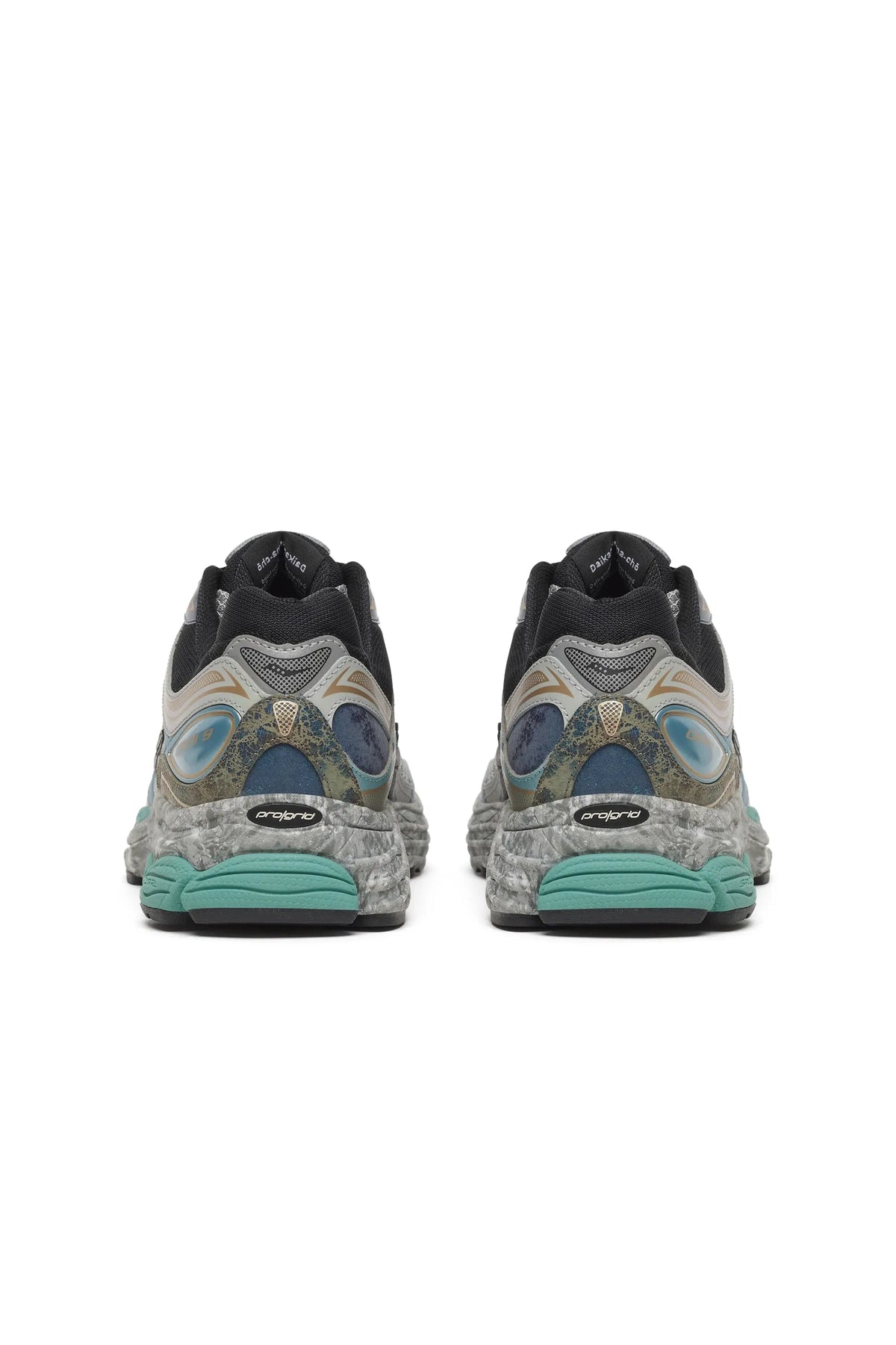 Saucony | ProGrid Omni 9 in Owl/Multi