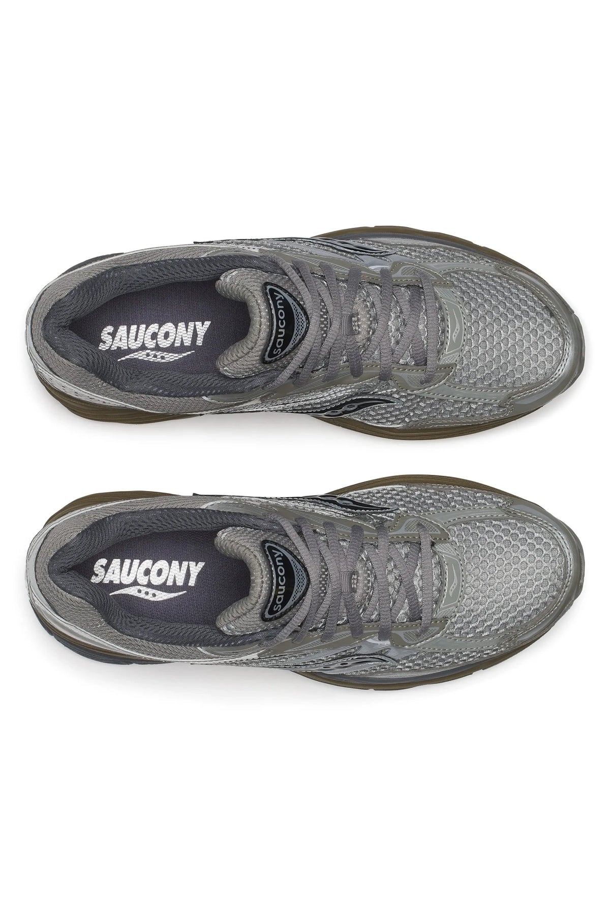 Saucony | ProGrid Omni 9 in Debonair / Silver