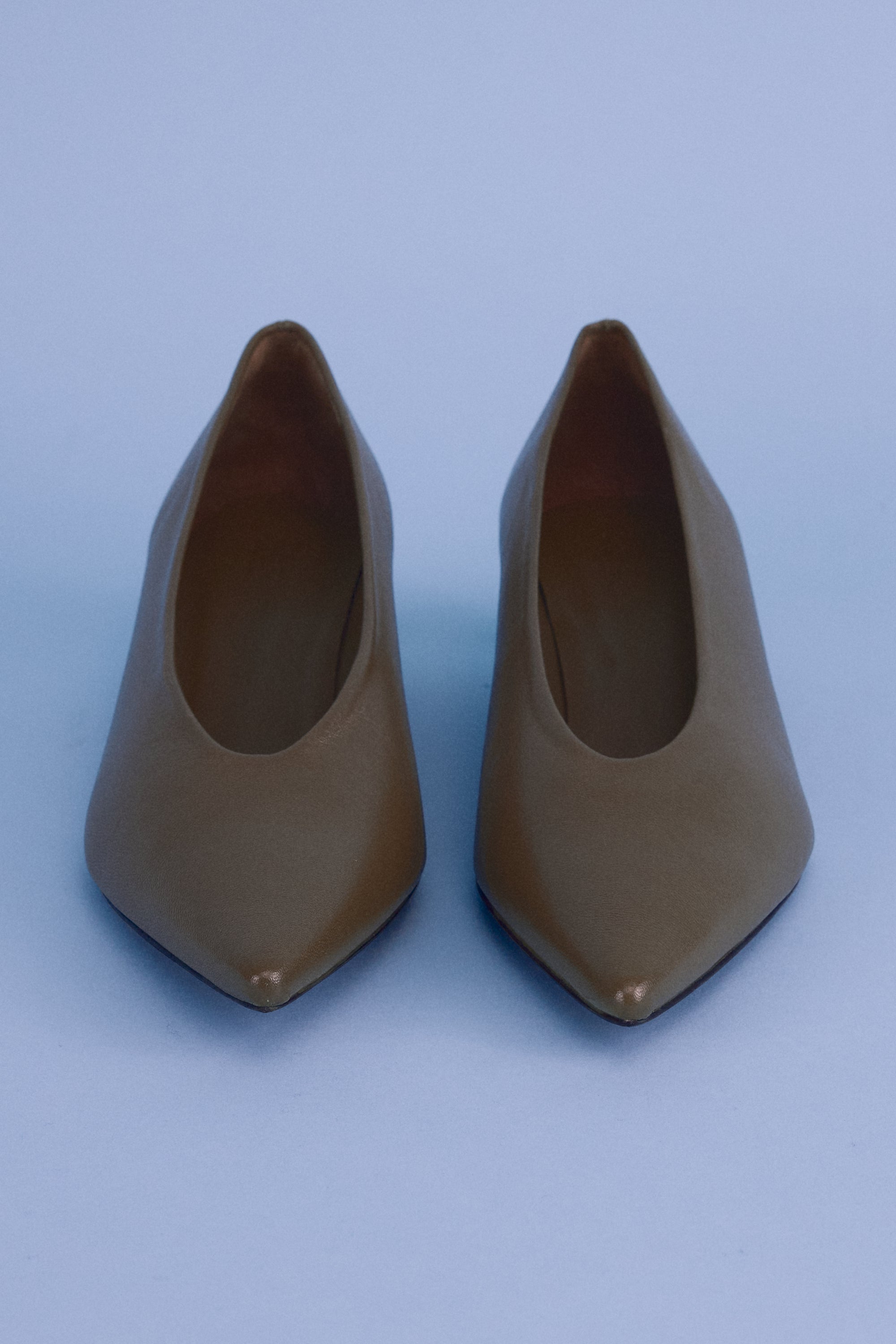 Heaven pump in olive